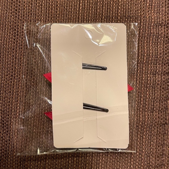 Red bow clips - Picture 2 of 2